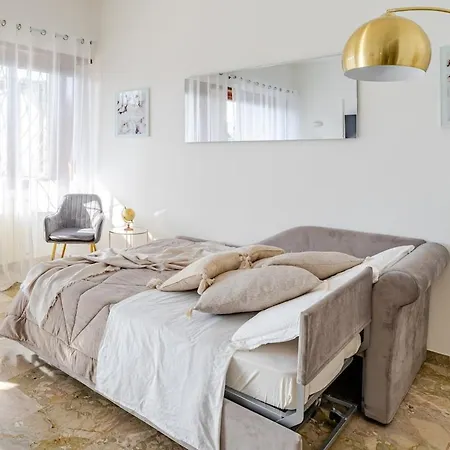 85mq Of Vintage Luxury-near Vatican Wifi Ac
