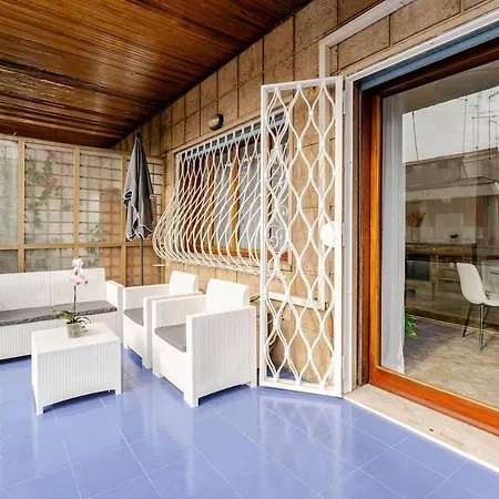 85mq Of Vintage Luxury-near Vatican Wifi Ac Апартаменты